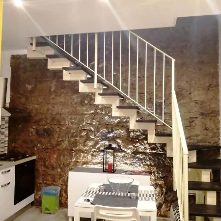 Loft Lava Stone Catania